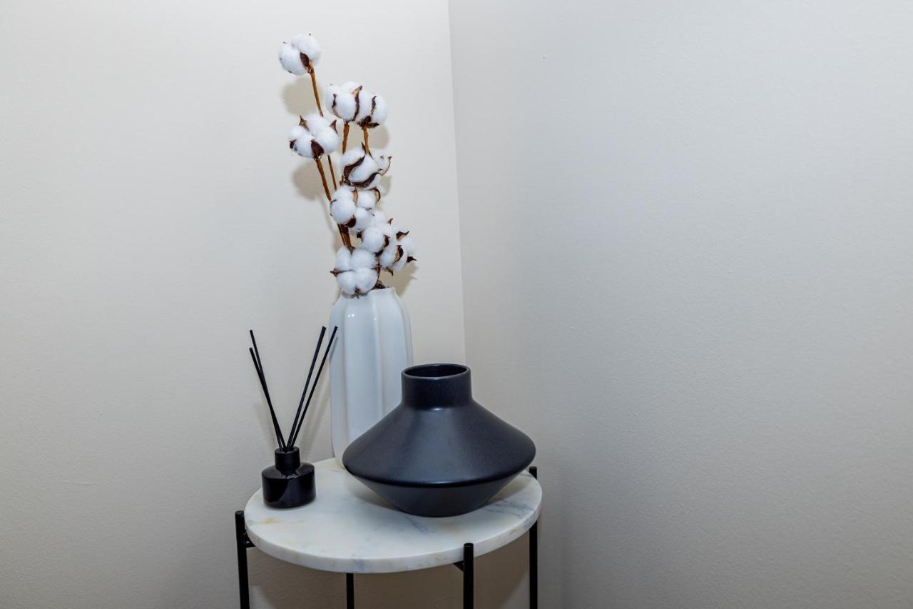 Two Bed Apartment Near Canary Wharf ロンドン エクステリア 写真