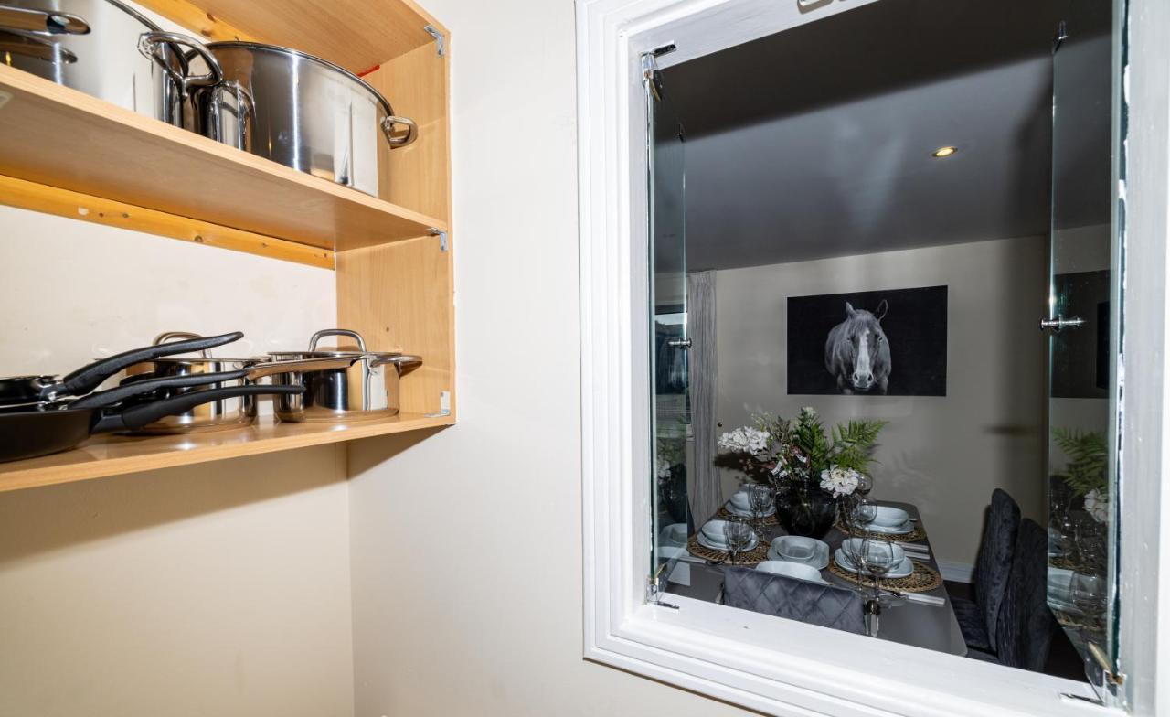 Two Bed Apartment Near Canary Wharf ロンドン エクステリア 写真