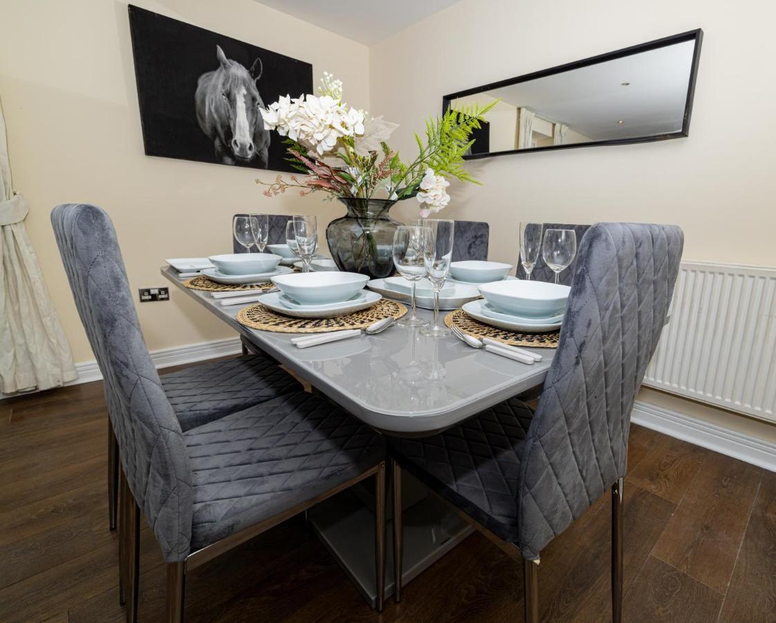 Two Bed Apartment Near Canary Wharf ロンドン エクステリア 写真