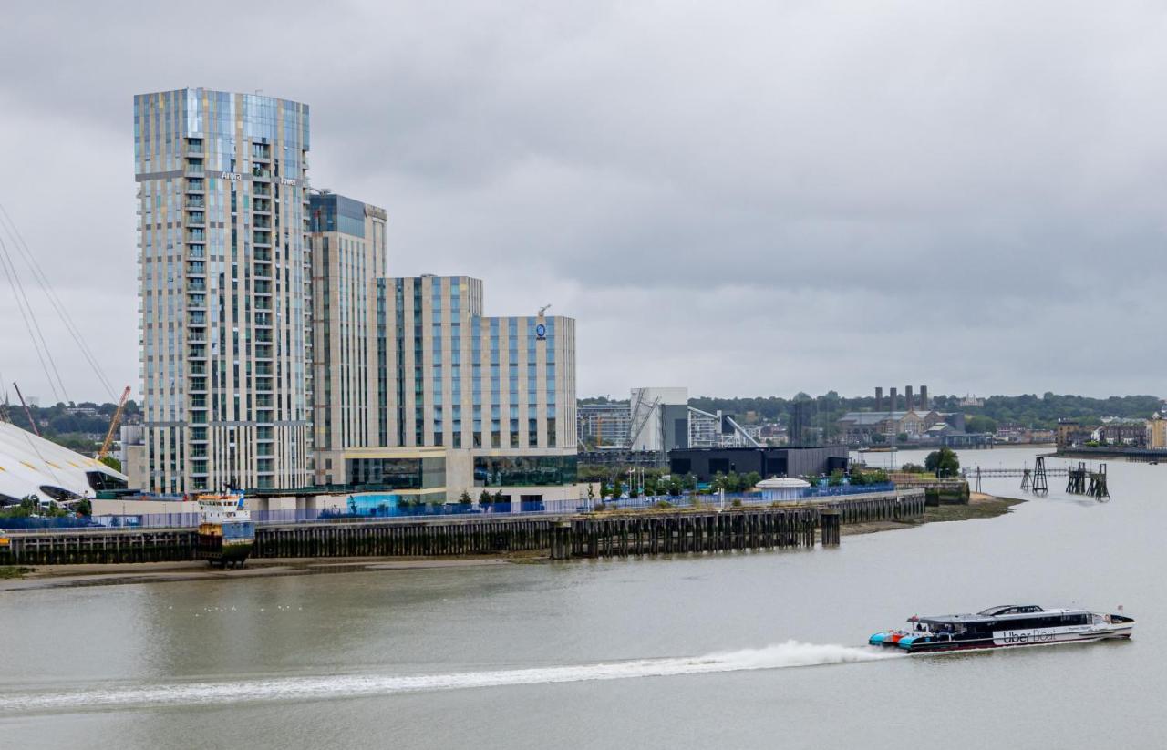 Two Bed Apartment Near Canary Wharf ロンドン エクステリア 写真