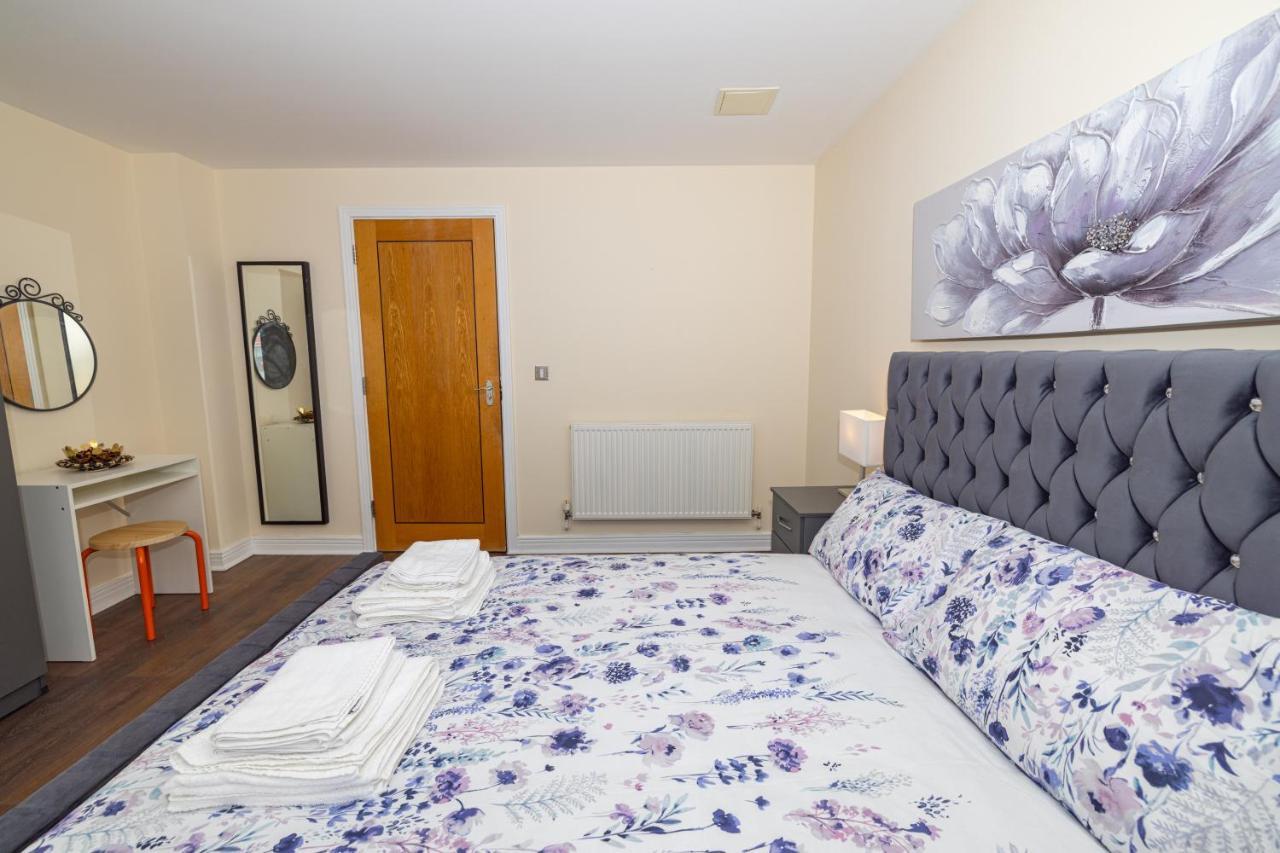 Two Bed Apartment Near Canary Wharf ロンドン エクステリア 写真