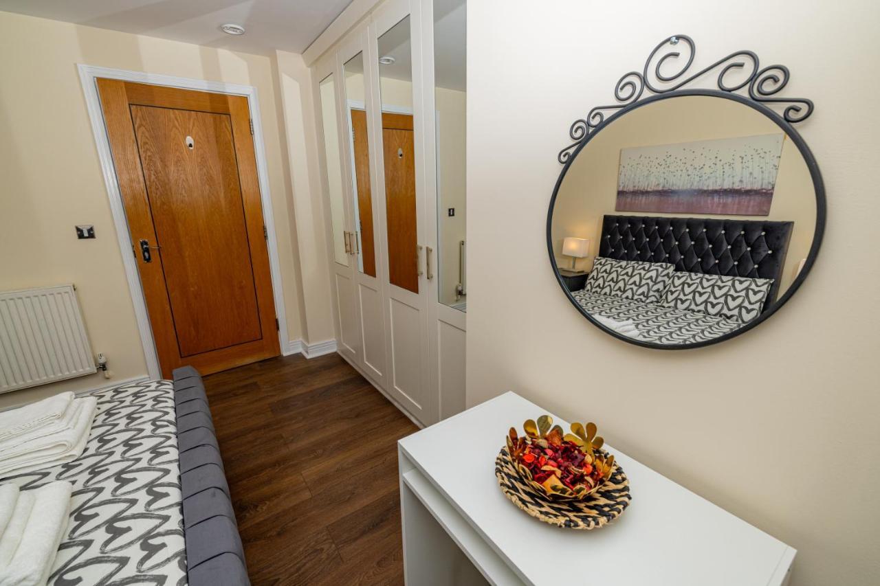 Two Bed Apartment Near Canary Wharf ロンドン エクステリア 写真