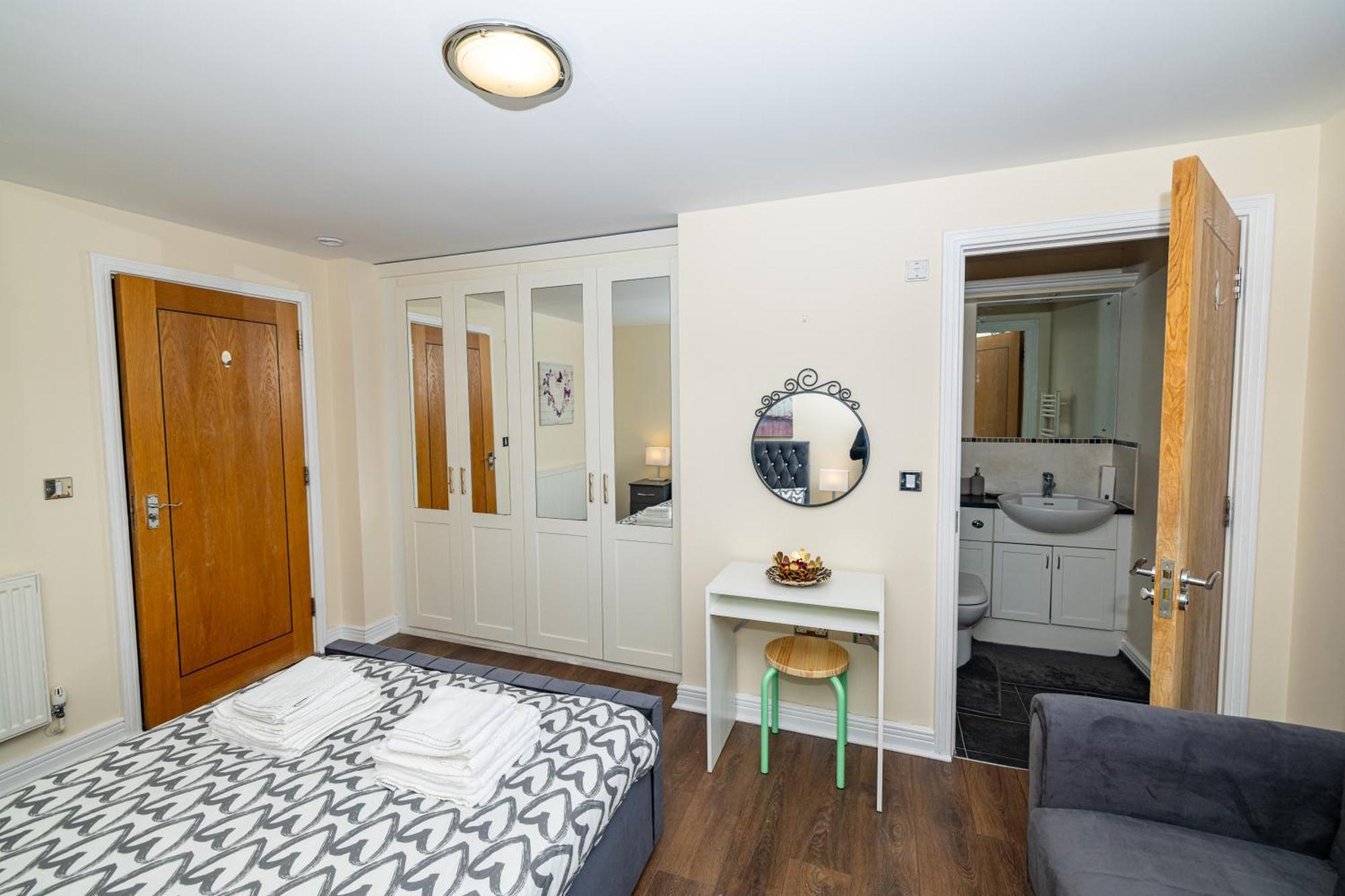 Two Bed Apartment Near Canary Wharf ロンドン エクステリア 写真