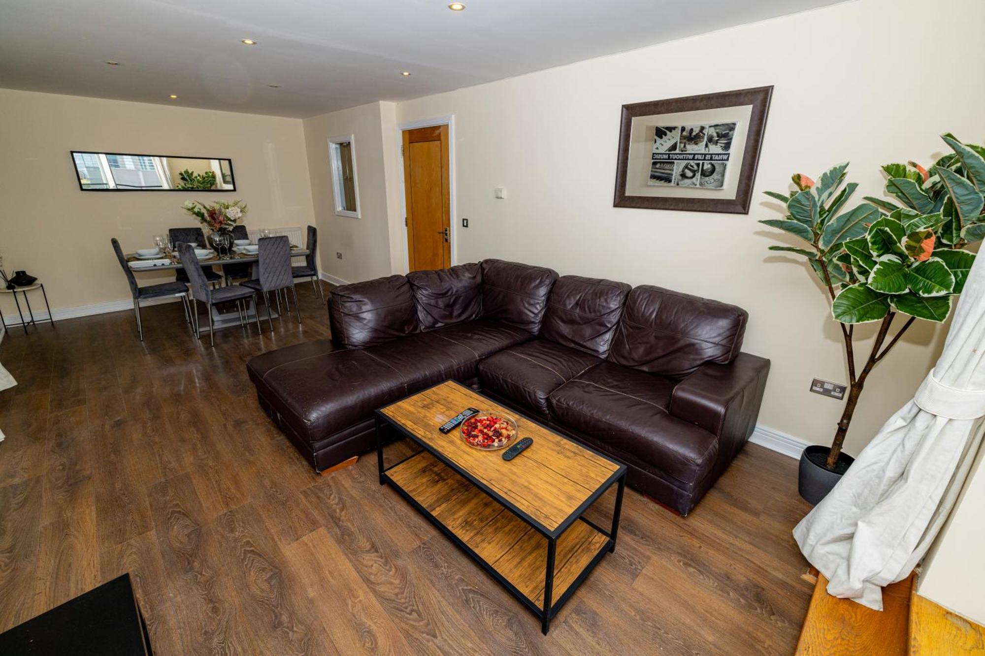 Two Bed Apartment Near Canary Wharf ロンドン エクステリア 写真